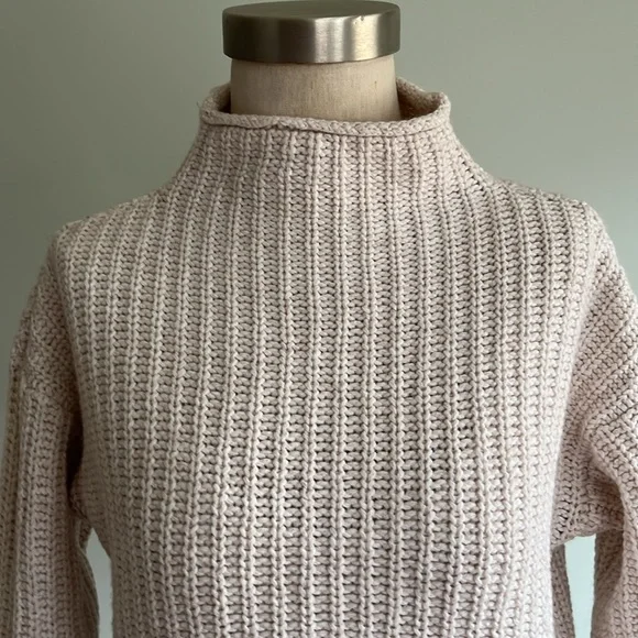 Madewell Cropped Sweater - Picture 2 of 9